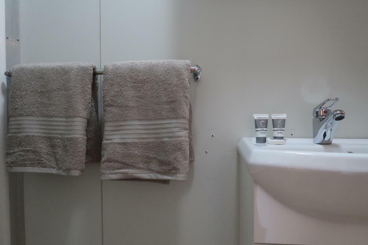 Mud Crab Motel Дерби Екстериор снимка
