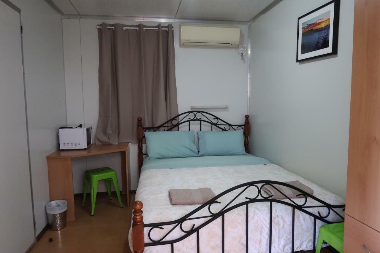 Mud Crab Motel Дерби Екстериор снимка